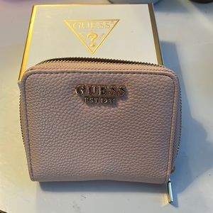 Guess zipper wallet